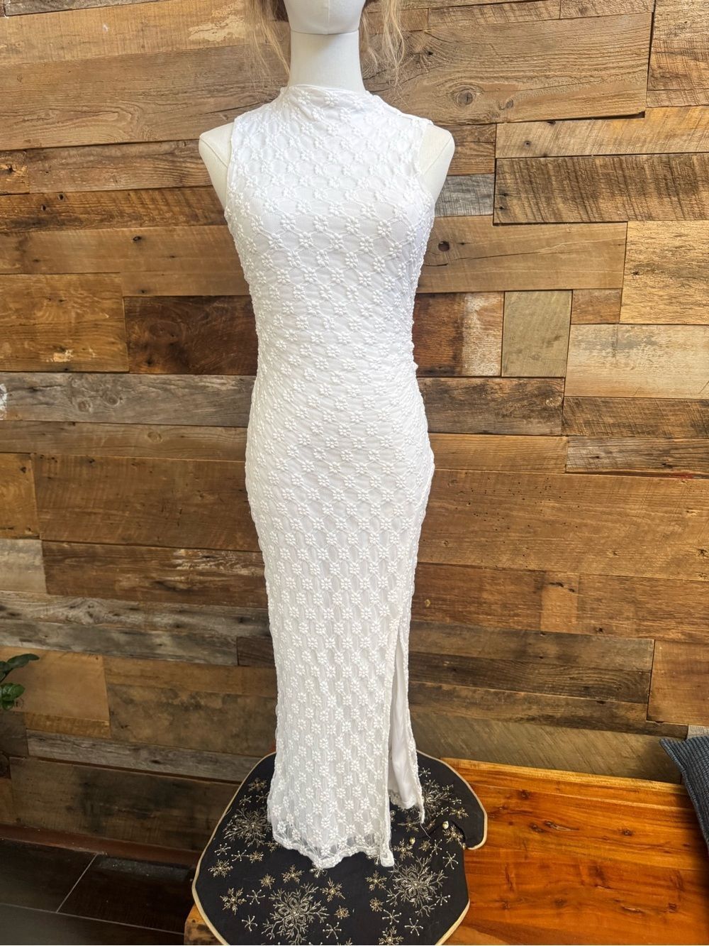 No Comment White Floral Lace Mock Neck Maxi Dress with Slit sz M